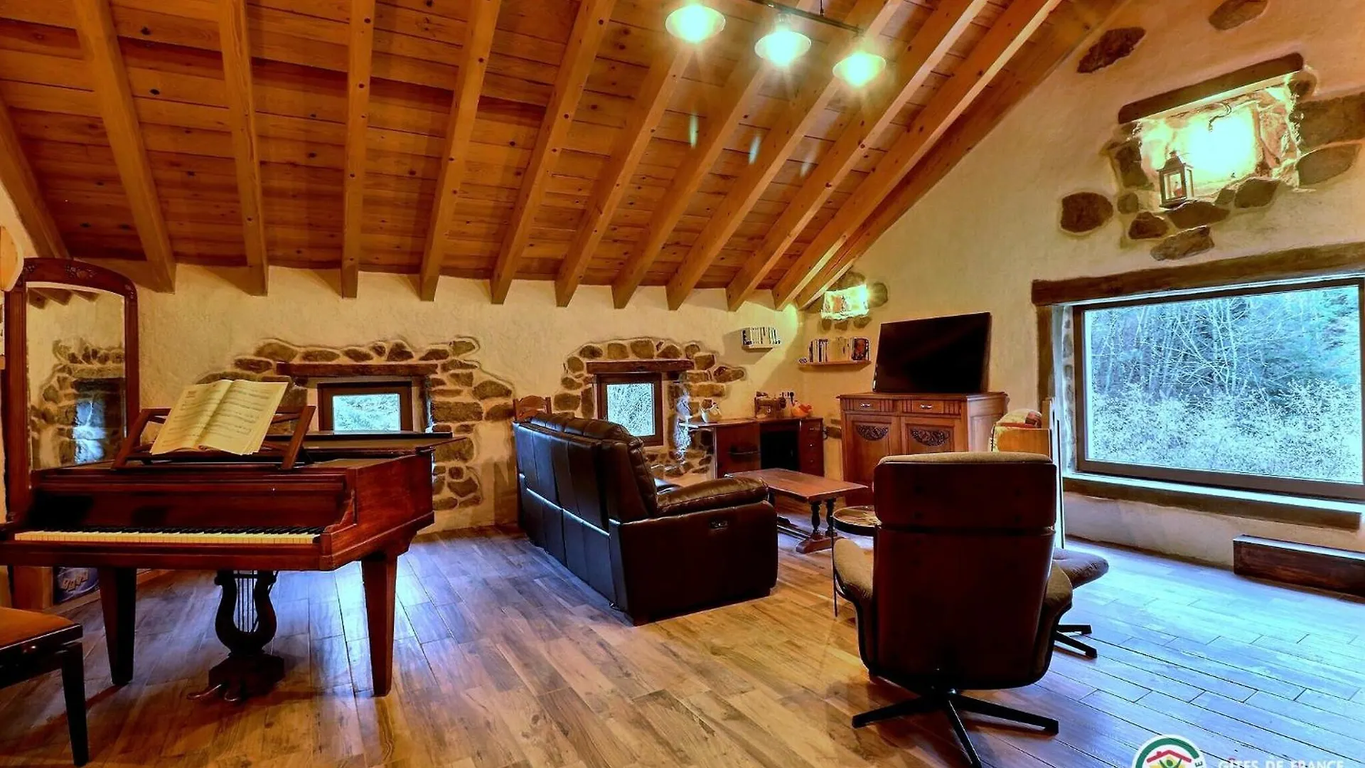 Le Cocon Du Vivarais Rochepaule Bed & Breakfast
